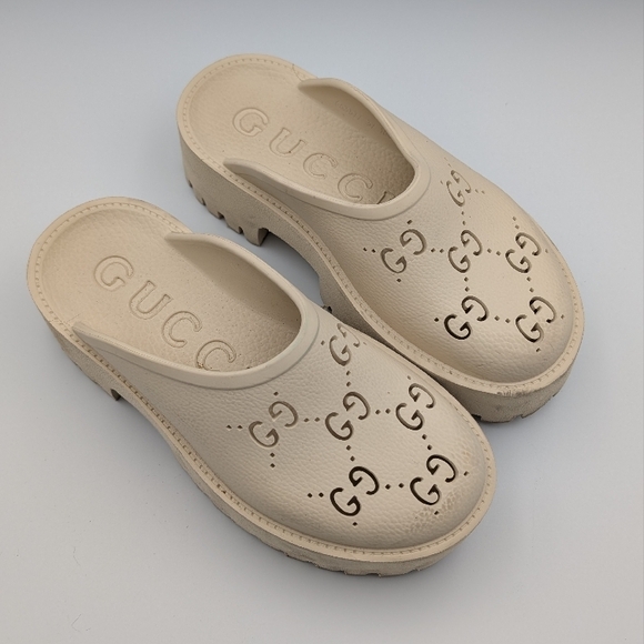 Gucci Cutout Logo Platform Mules 37 / US 7 Rubber GG Slides - Picture 2 of 9